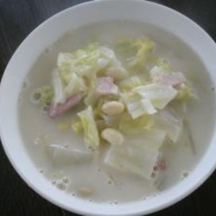 大豆と白菜のミルクスープ